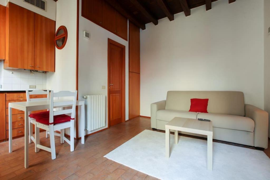 Apartment Charming Flat In Brera *