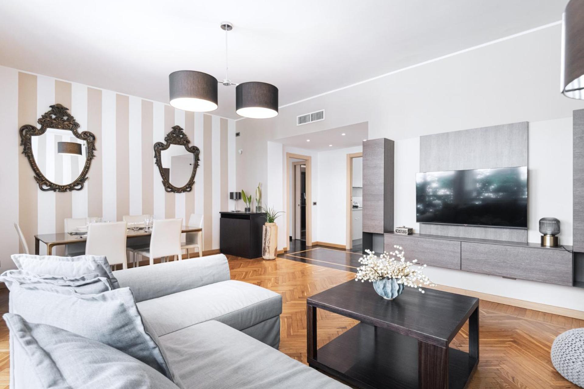 Easylife - Con Balcone In Centralefs * Milan