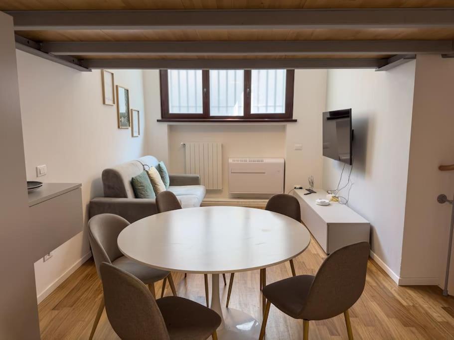 Brunacci Suite, 5 Min To Navigli Milão