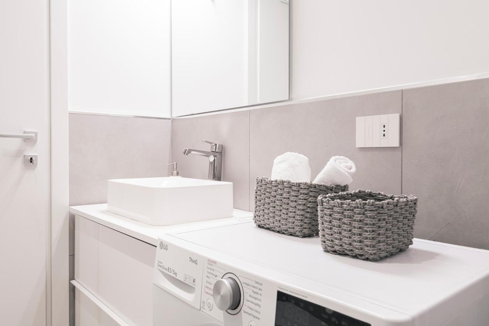 New In Cinque Giornate By Easylife Apartment *