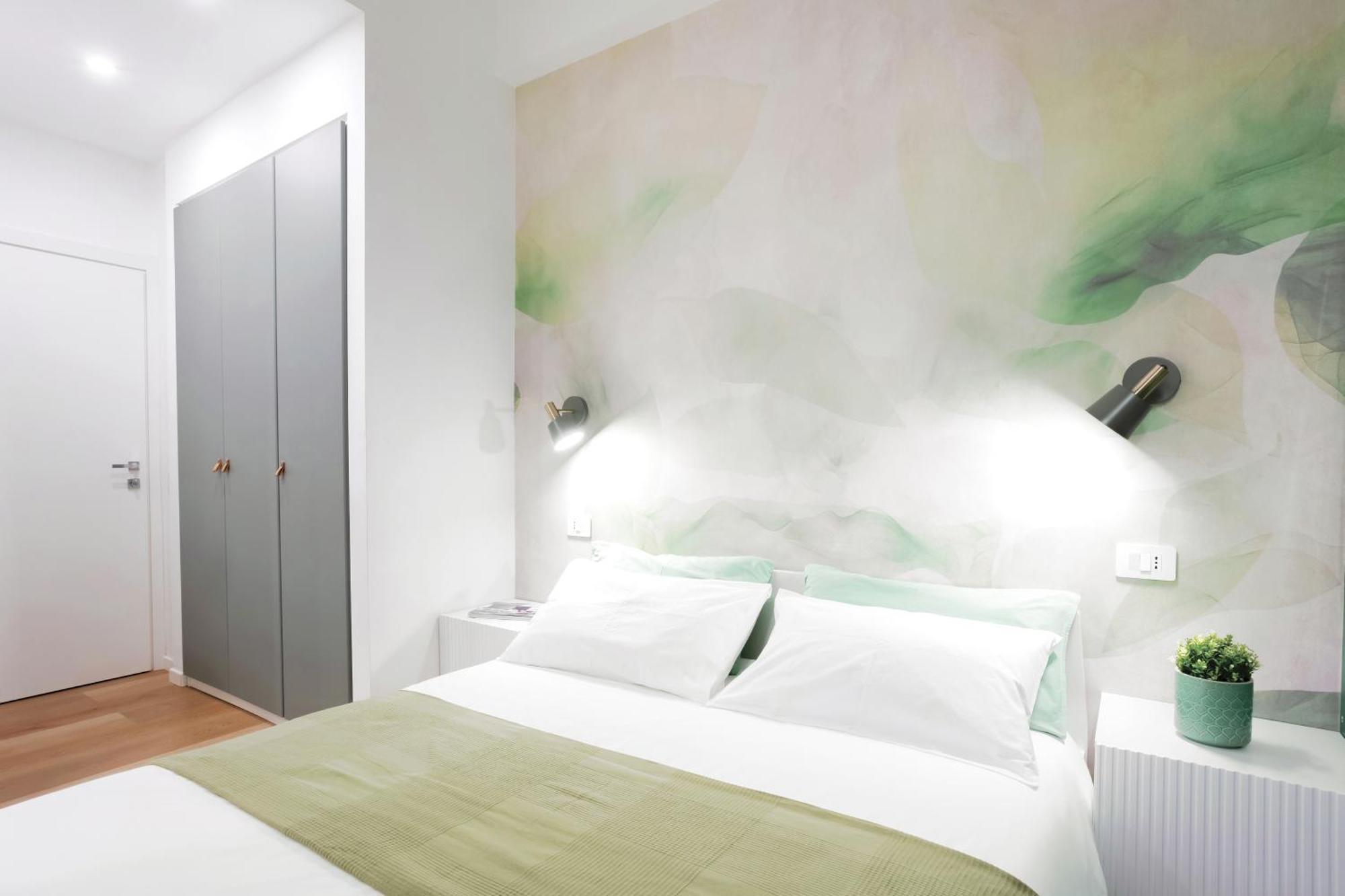 Apartment House In Design Duomo-tortona-navigli-m4 Milan