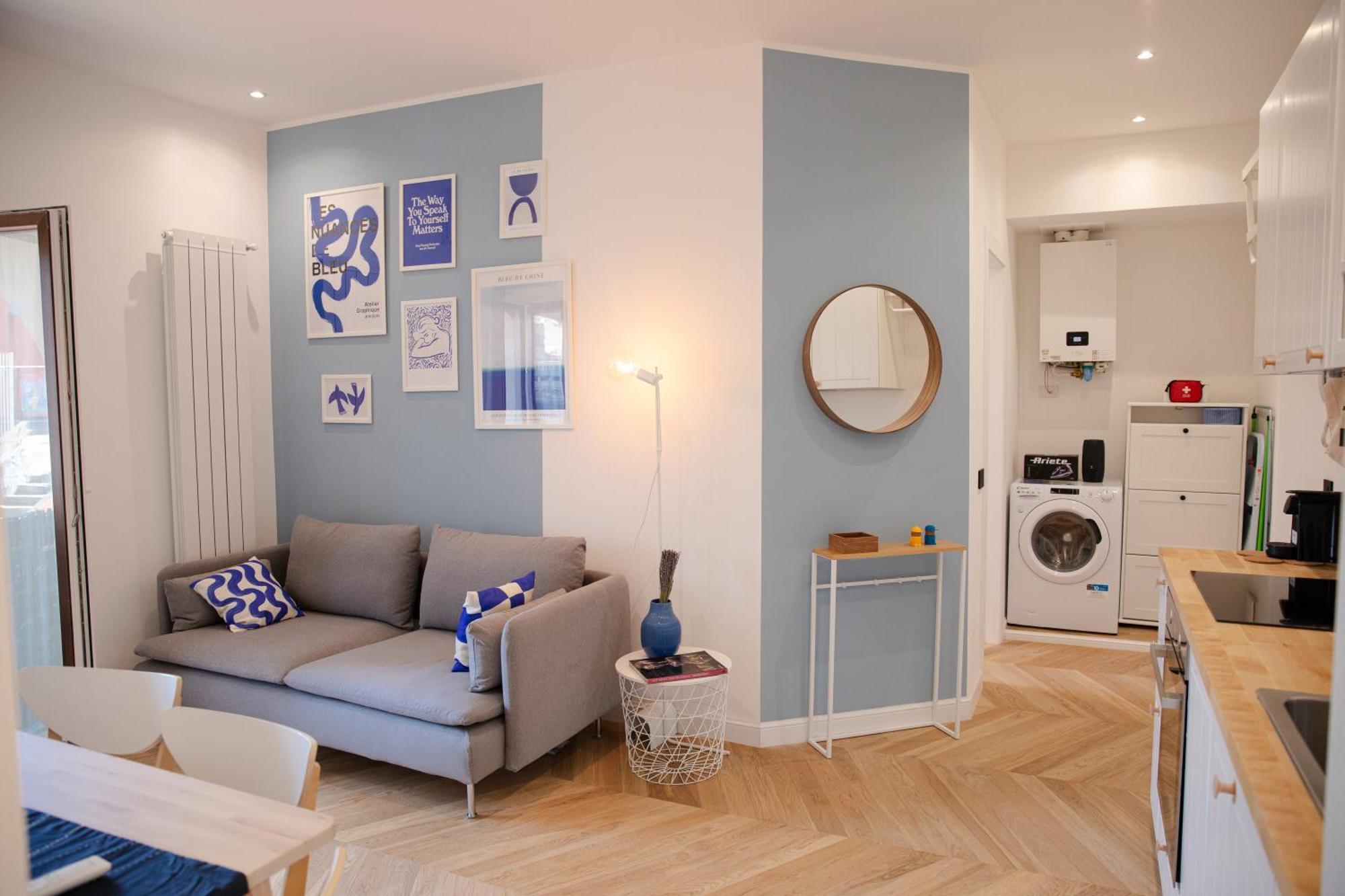 Bright 2-room For Friends And Relatives Apartment