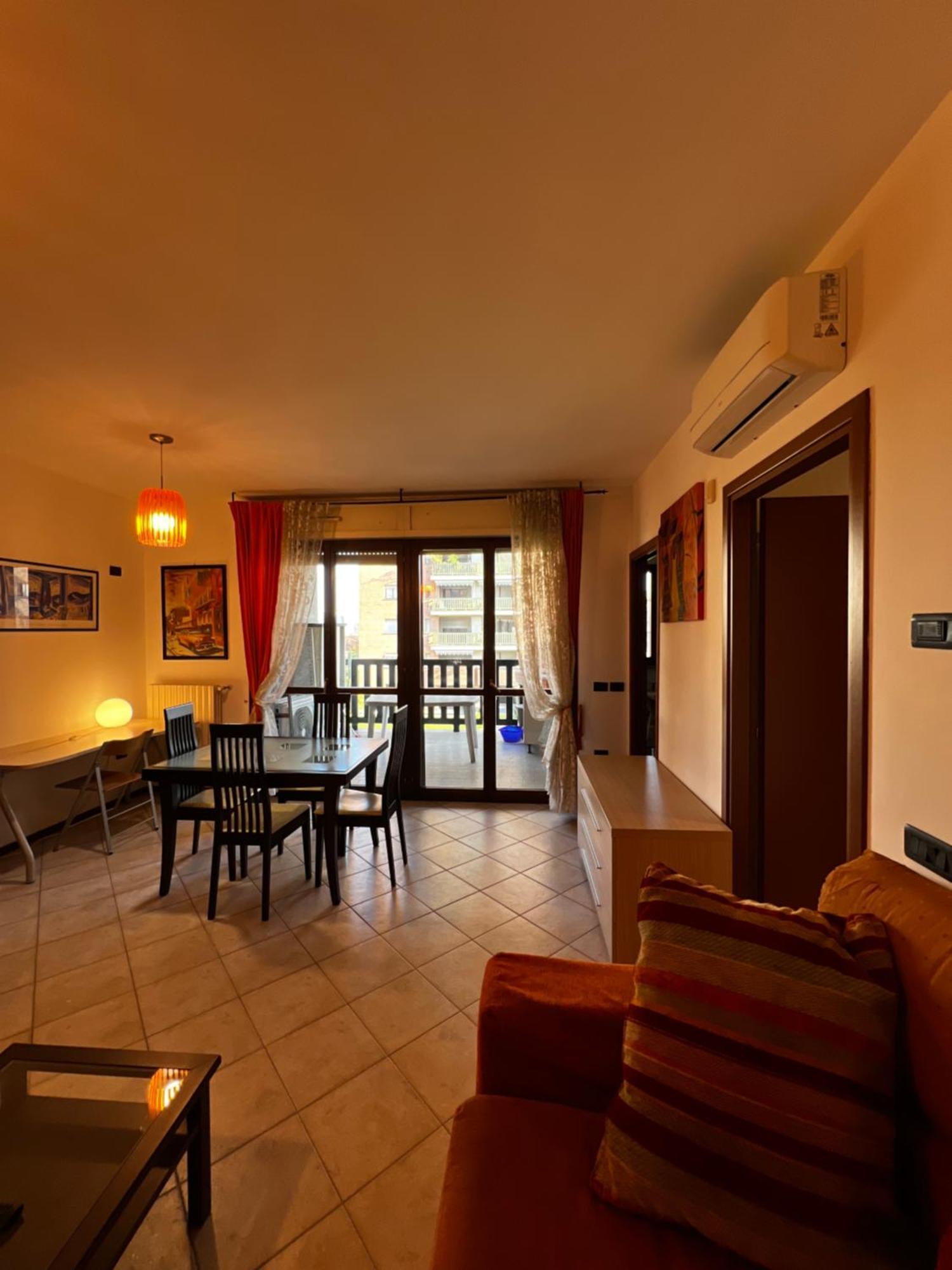 Prada Wifi-netflix-air Conditioning Apartment Milan