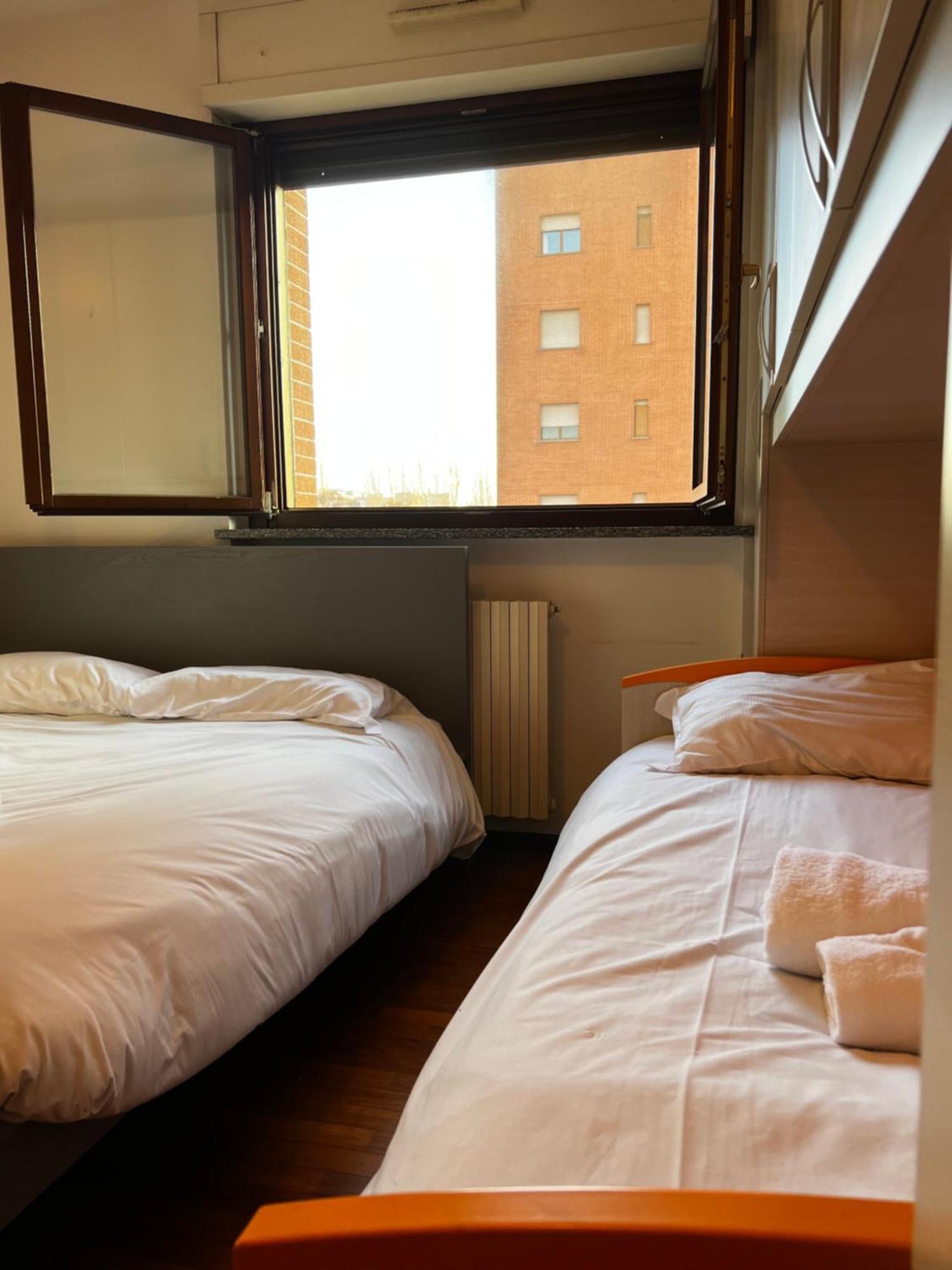 Prada Wifi-netflix-air Conditioning