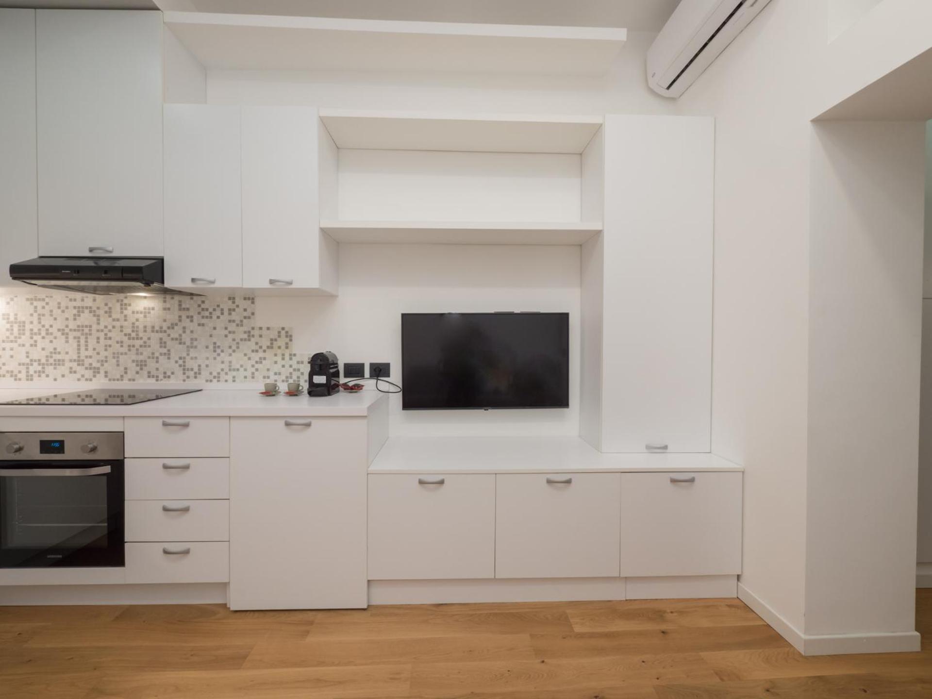Isola-garibaldi Newly Renovated 1 Bedroom By Rentopolis Apartment *
