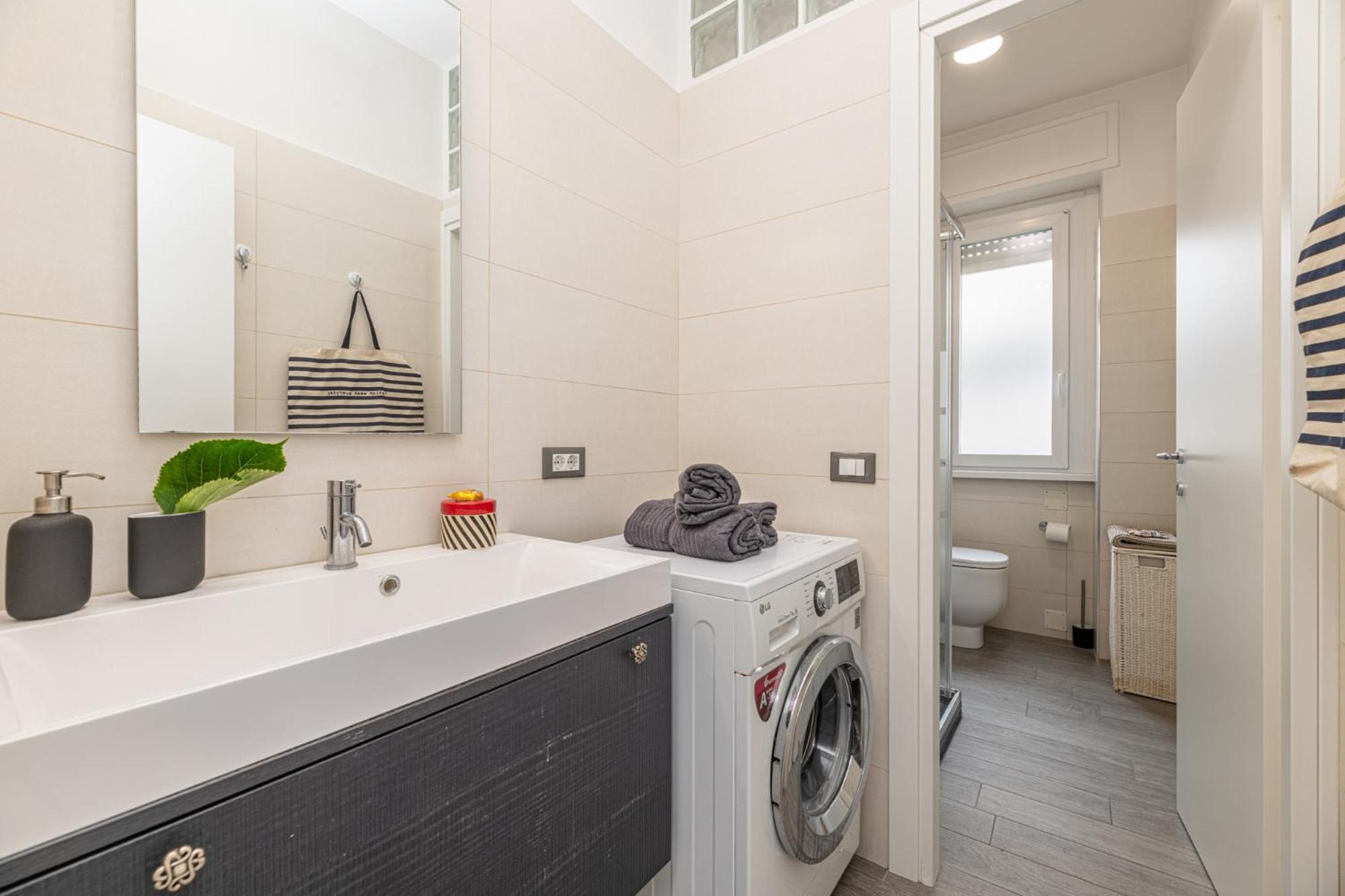 Brand New And Close To Downtown! * Milan