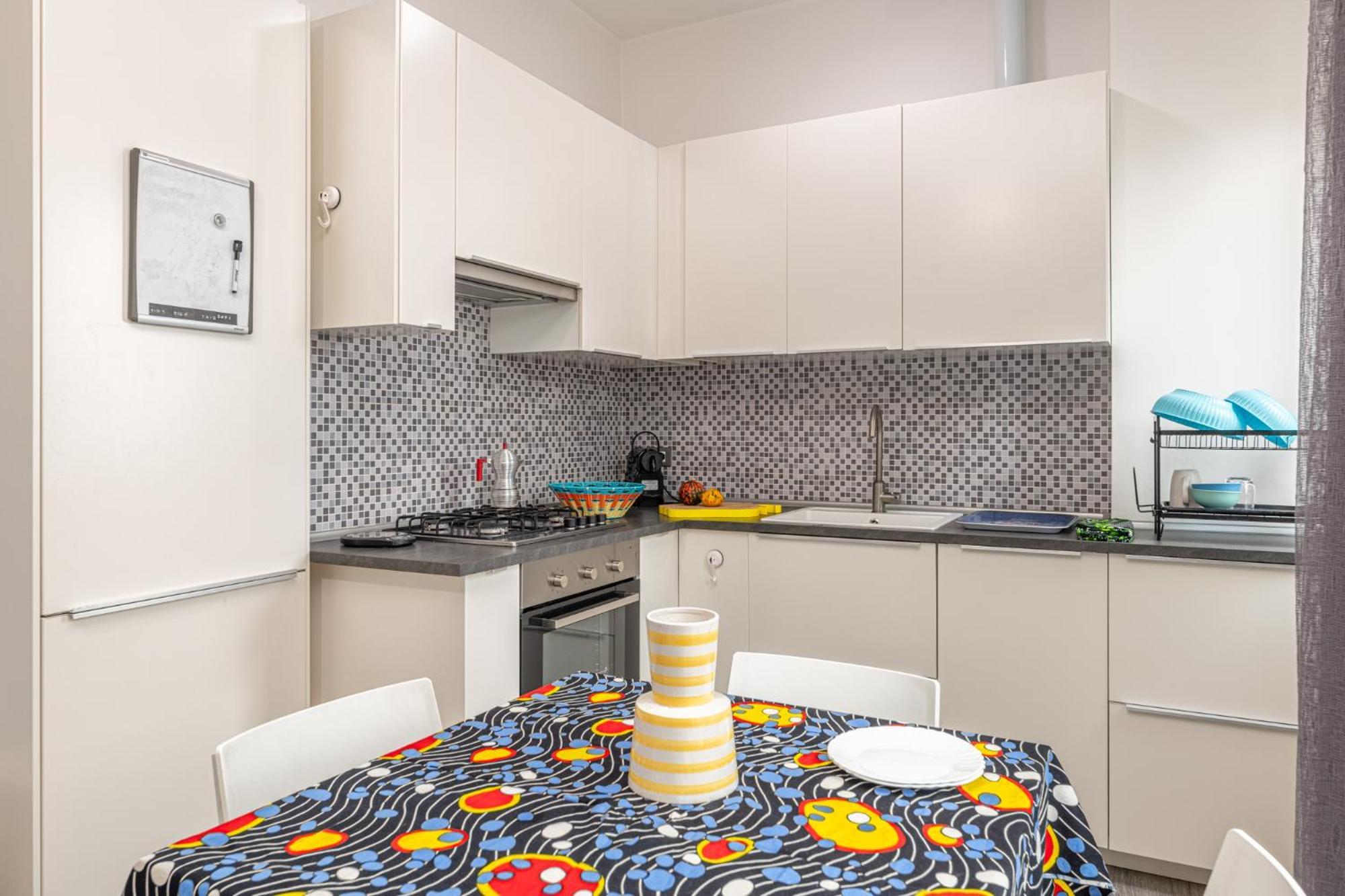 Brand New And Close To Downtown! Apartment Milan