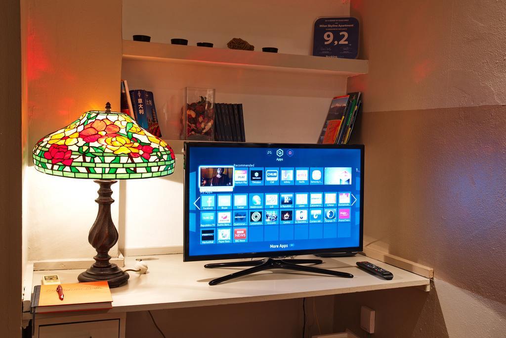 Apartment Skyline In Citta Studi A 1 Minuto Dal Metro Con Terrazzo Wi-fi E Netflix *