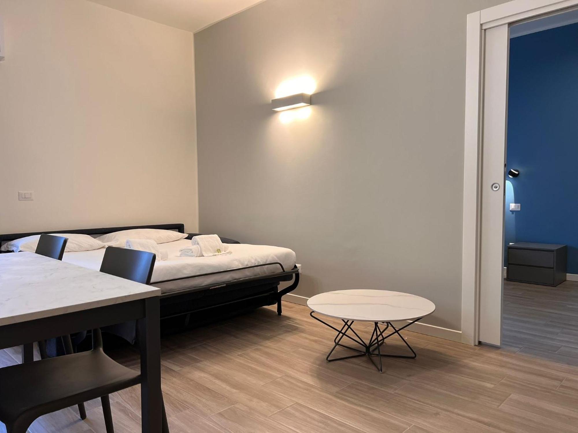 Kibilu - Dergano Metro, Fast Wifi, Air Conditioning, Fiera Apartment *