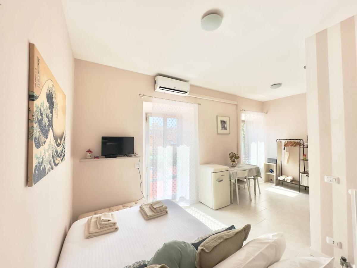 Apartment Center Romantic With Terrace