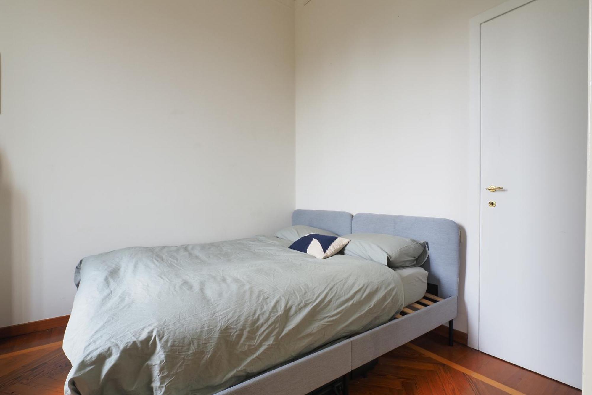 Location Cavour Milan