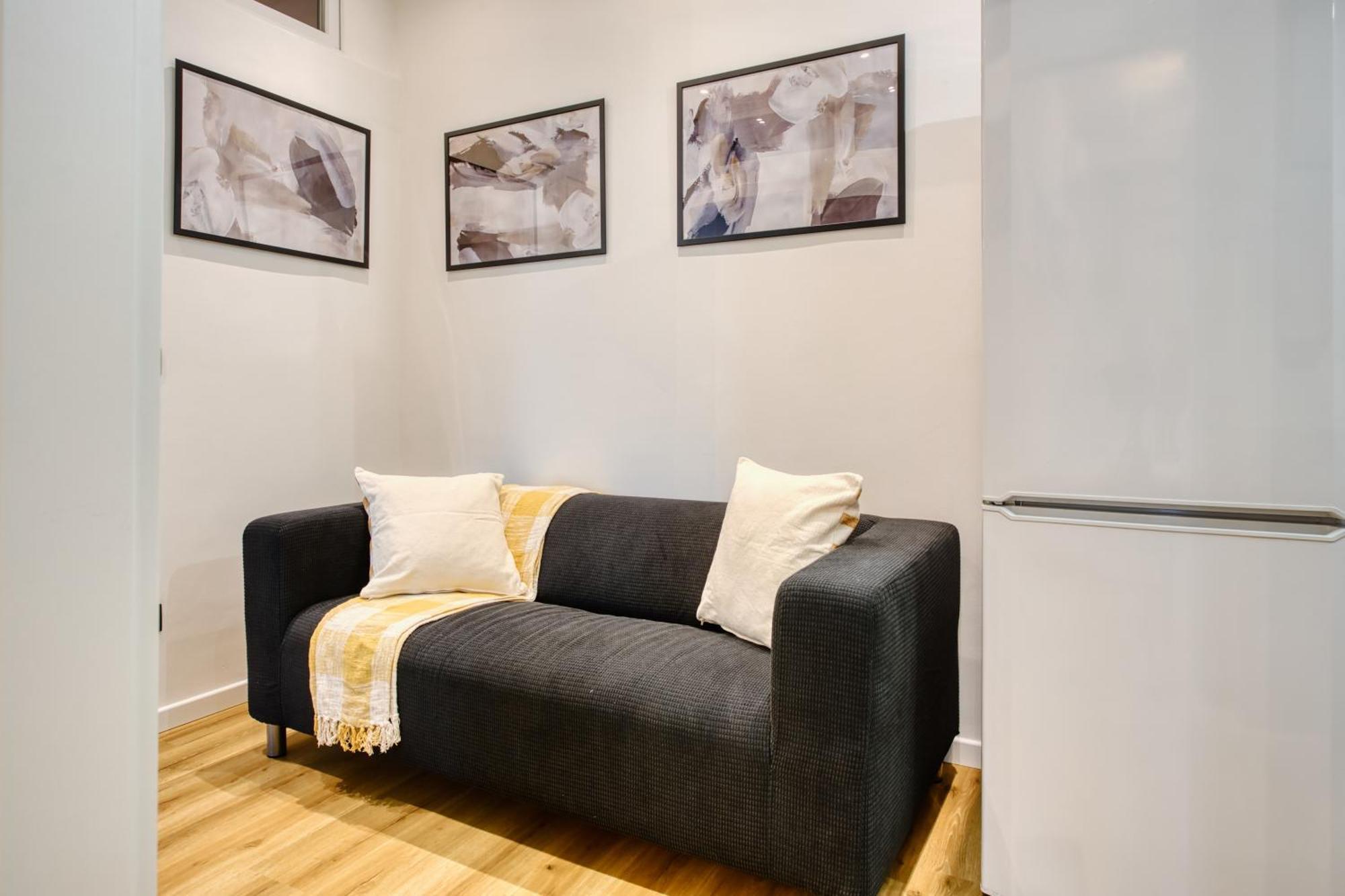 Apartment Joivy Elegant & Modern In Isola District Milan