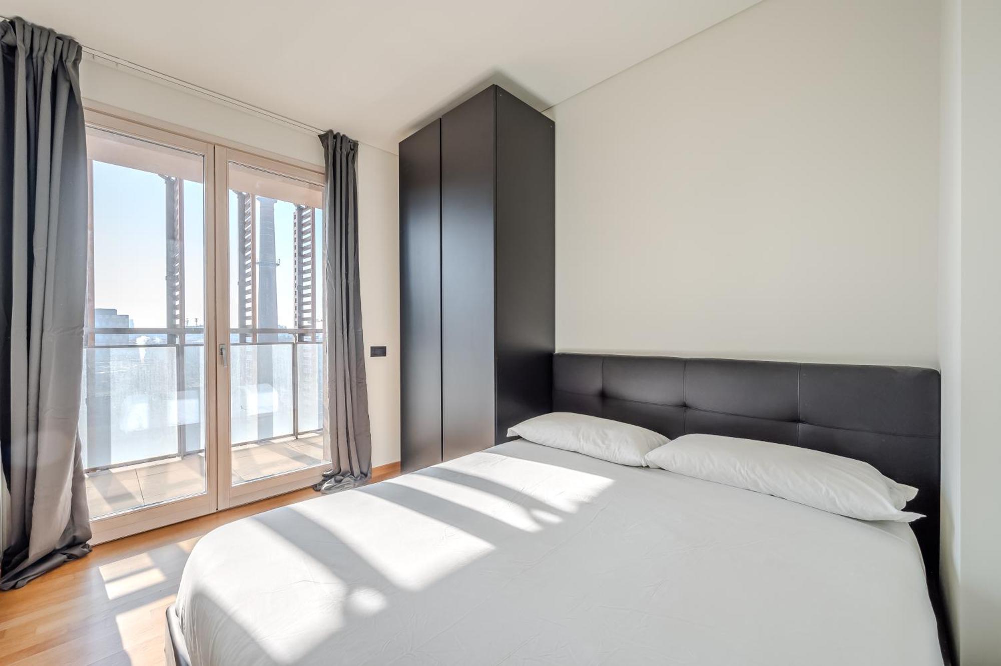 Giax Tower Luxury Oasis Milan