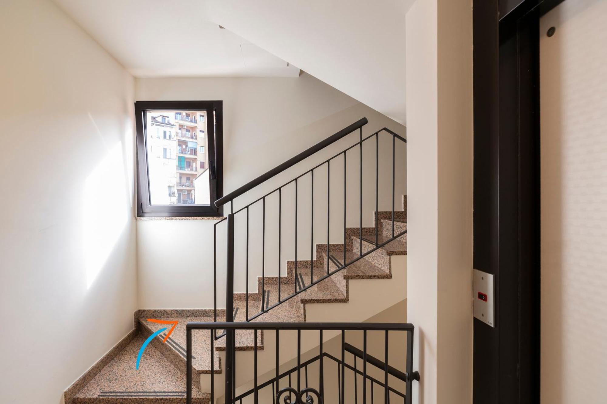 Bright Attic M4 - 2 Bedrooms * Milan