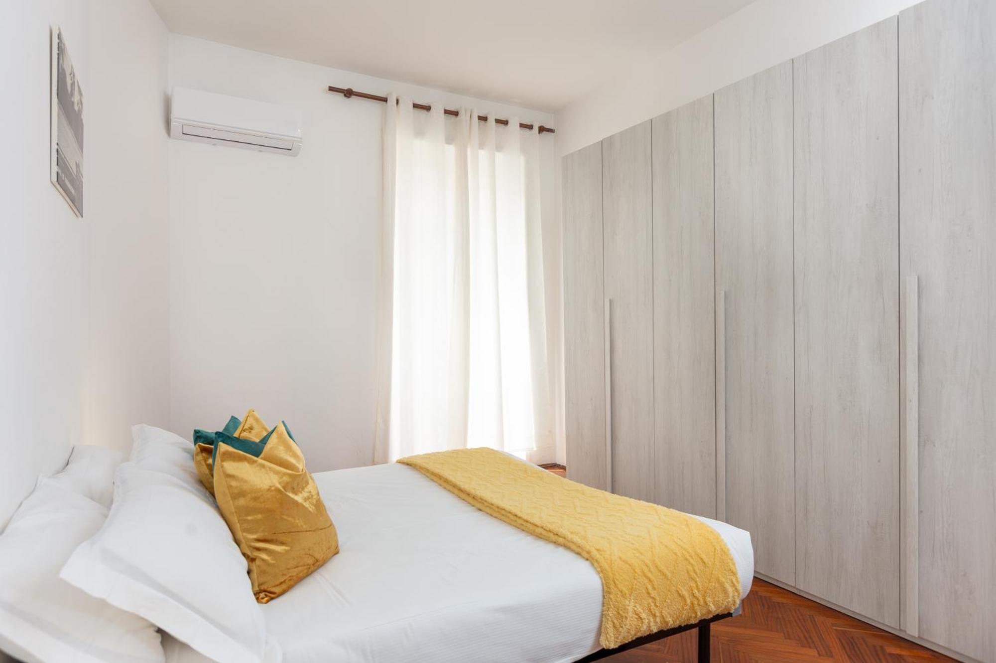 Galleria Moderna In Porta Romana Apartment