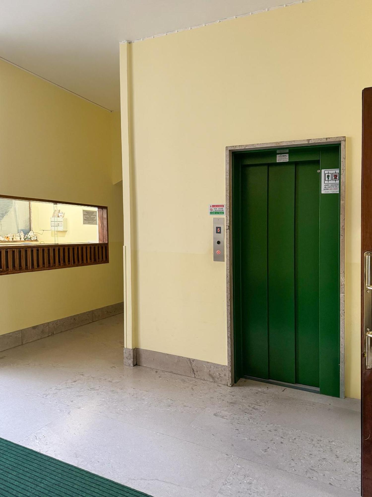 Galleria Moderna In Porta Romana Apartment Milan