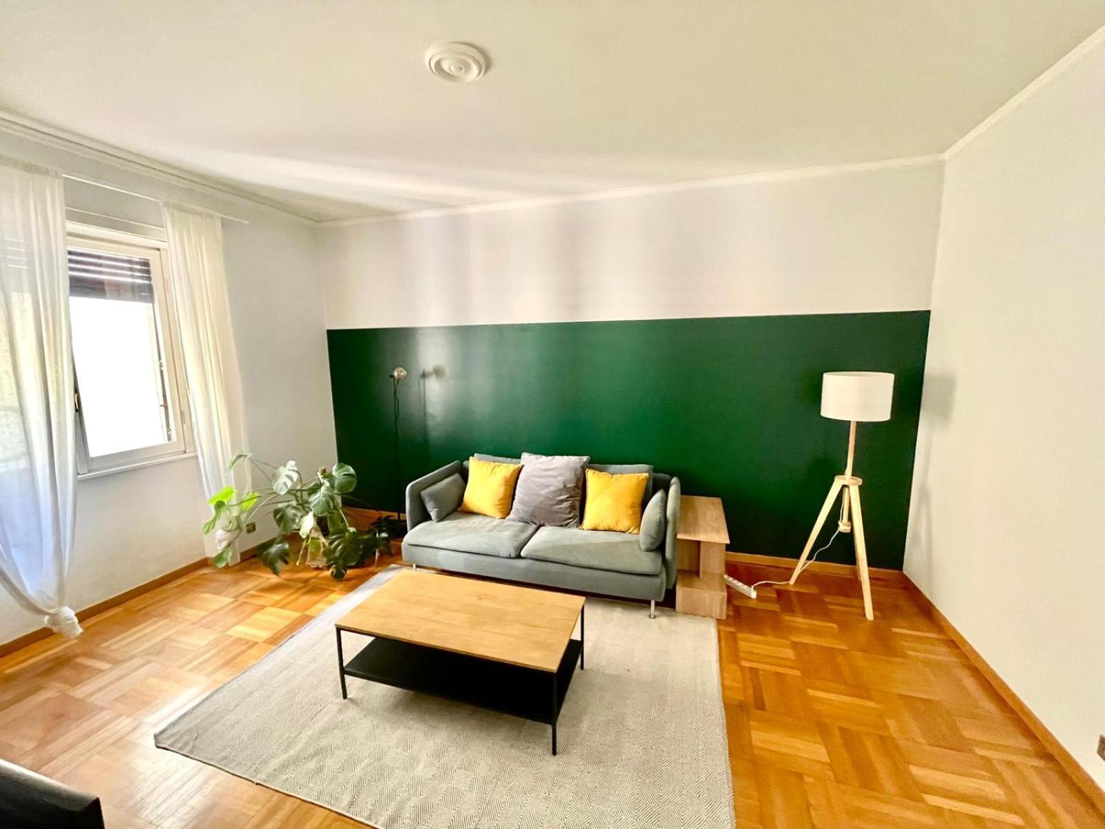 Apartamento Downtown Chic - Quiet Retreat With Free Wifi & Air Conditioning Milão