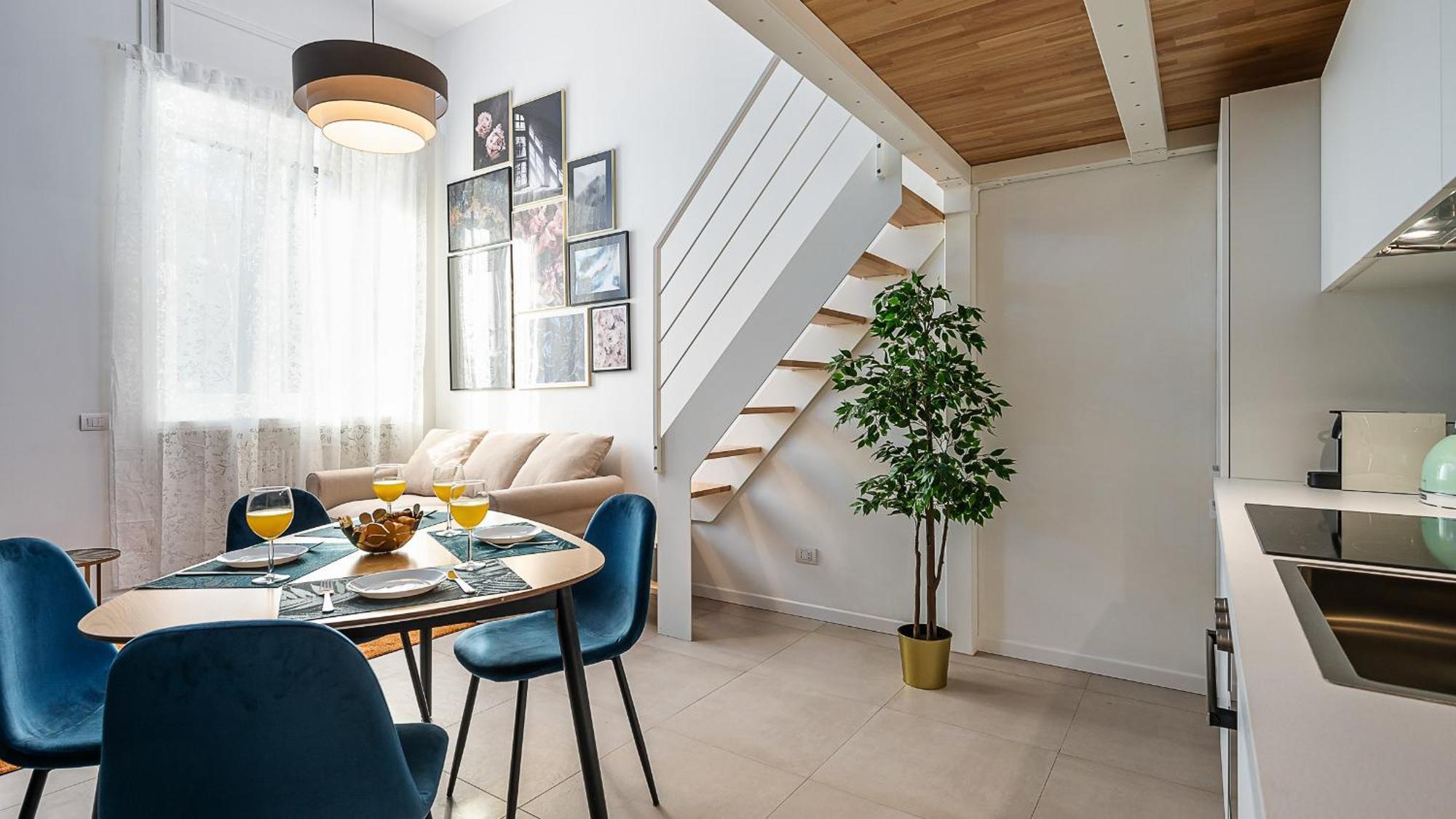 Classbnb - Bright Near The Center