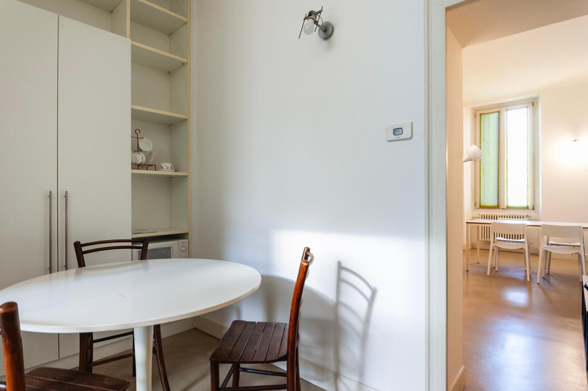 Youhosty - Navigli View Apartment