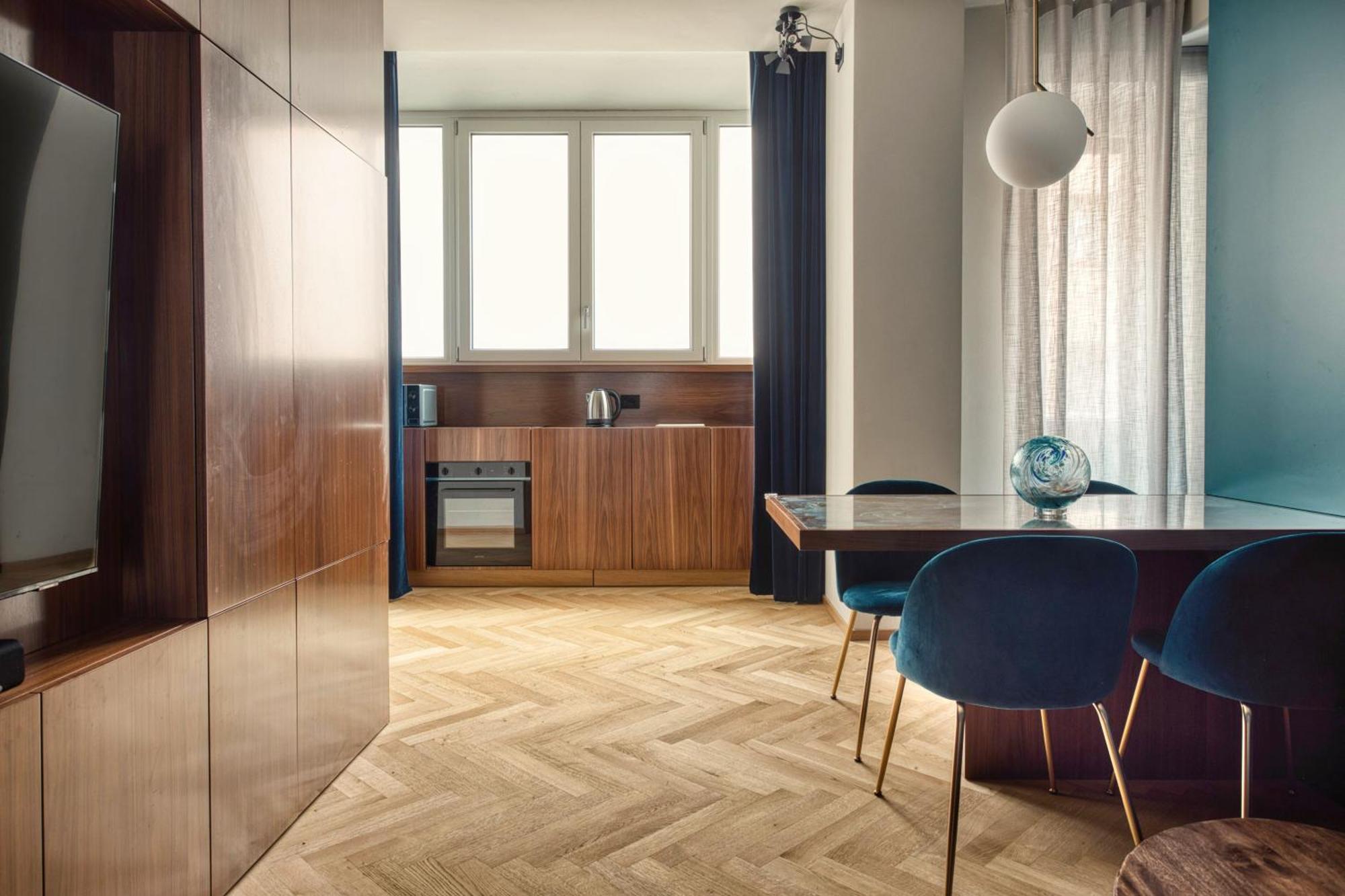 Joivy Elegant Zaffiro Near Porta Venezia Apartment