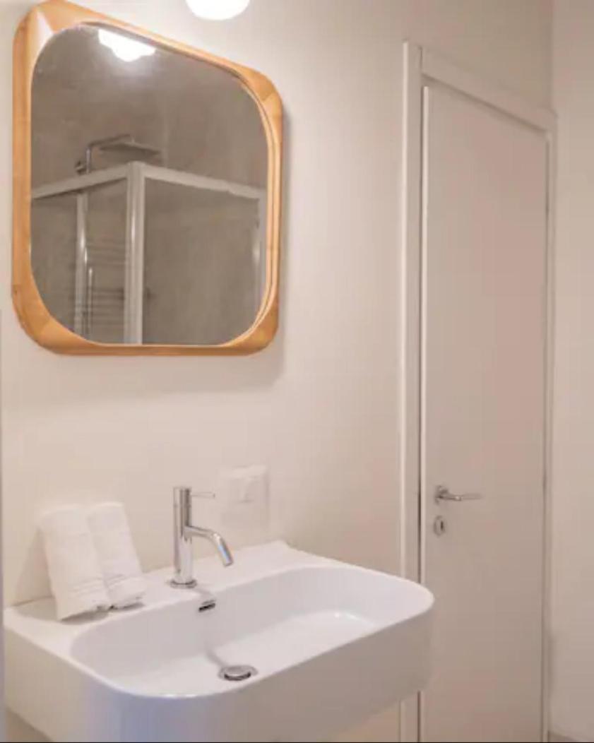 The Garibaldi B Intrho Apartment Milan