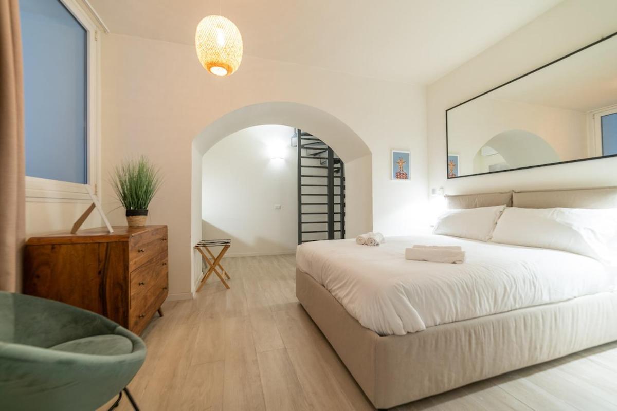 The Garibaldi B Intrho Apartment