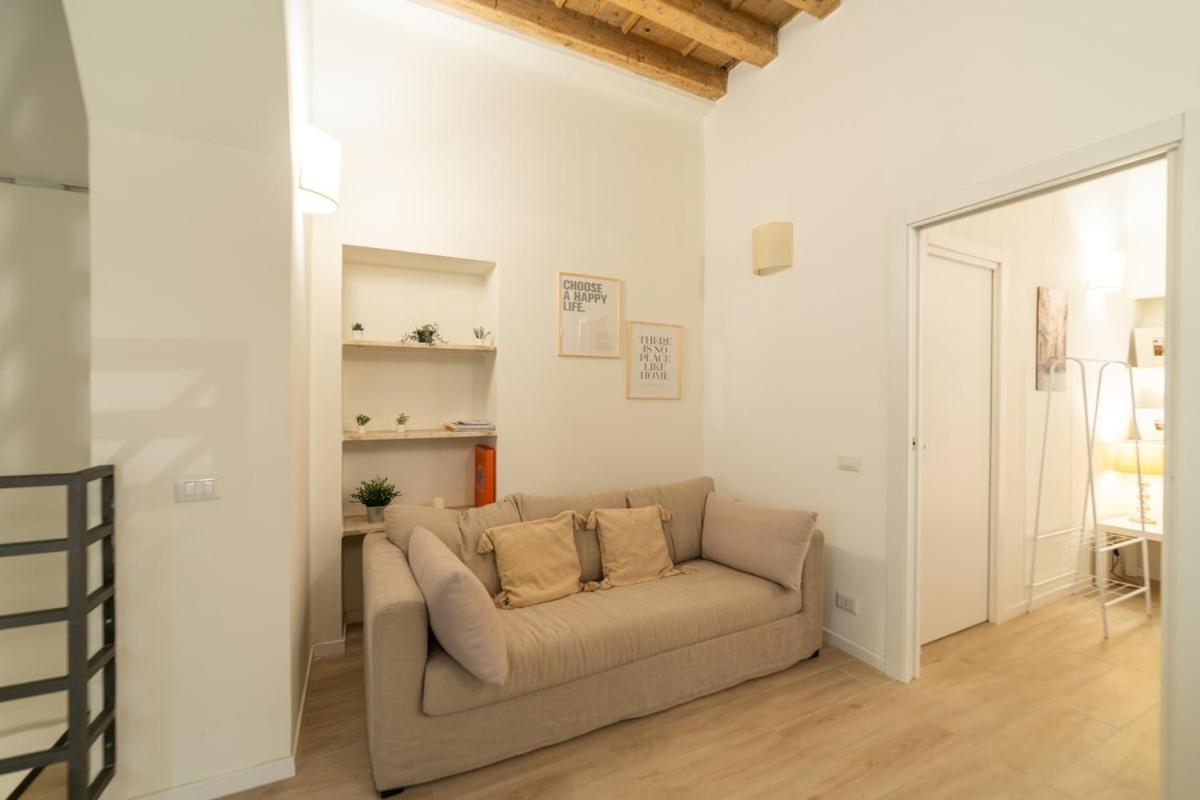 The Garibaldi B Intrho Apartment *