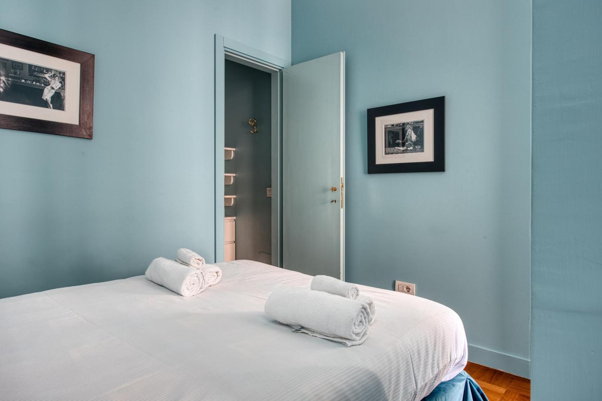 Domusmi Porta Nuova 52 Apartment Milan