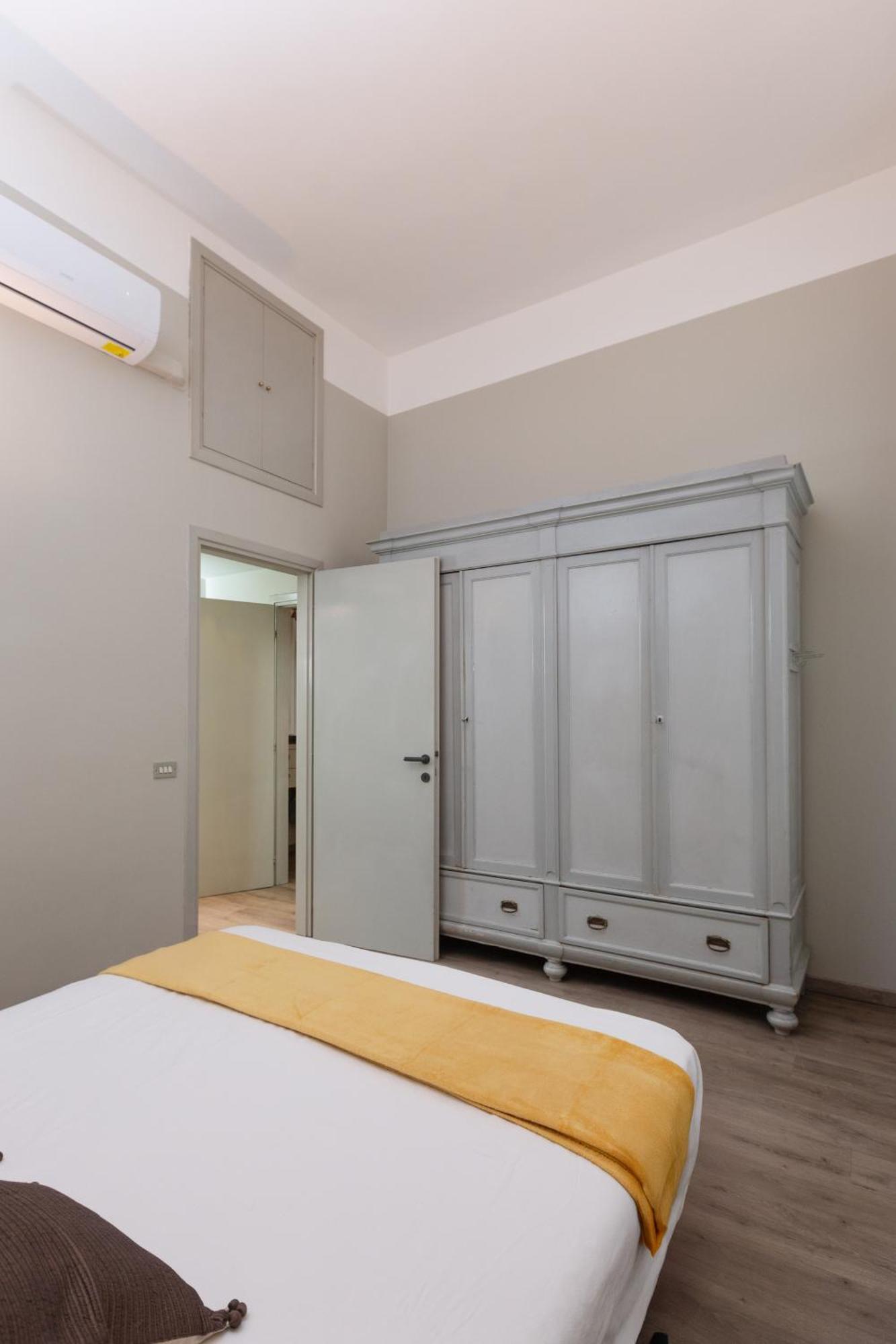 Da Laura - Center - M1 Station Apartment Milan