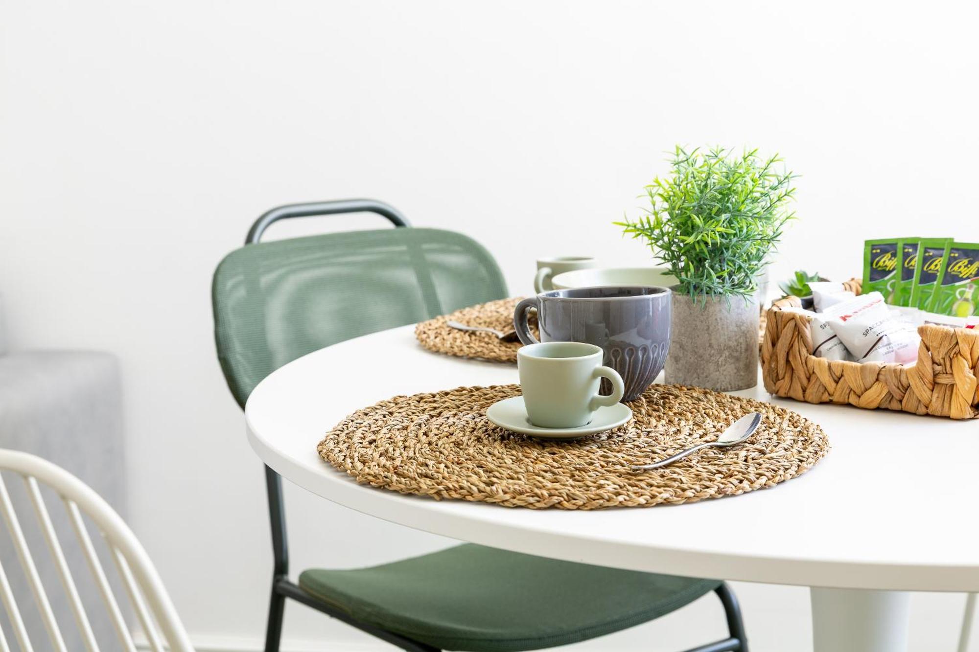 Casa Maciachini-green Suite-m3 10 Minutes To Duomo Apartment