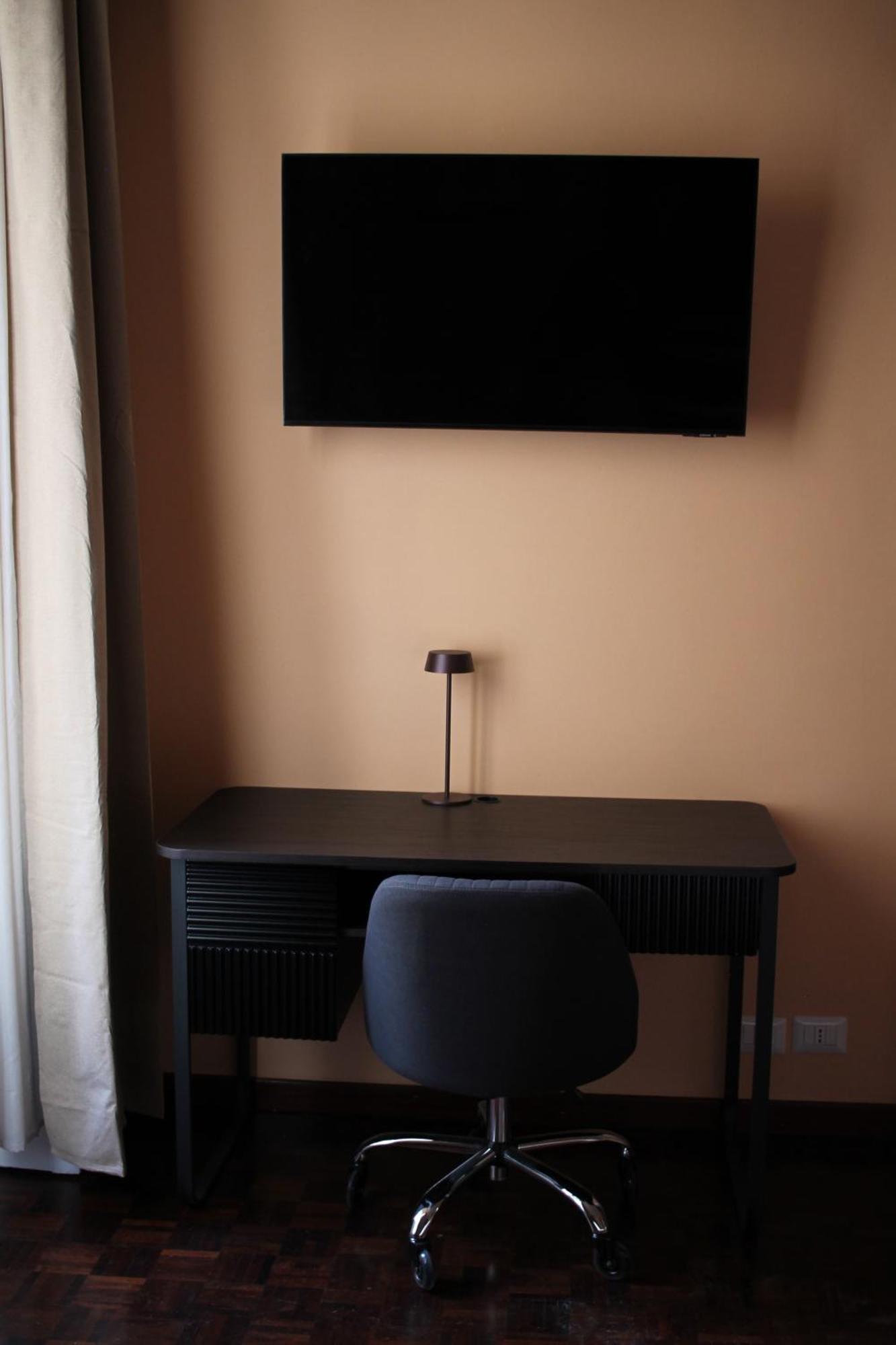 Casa D'artista Art And Luxury With Wifi, Ac, Smart Monitor In The Heart Of Apartamento