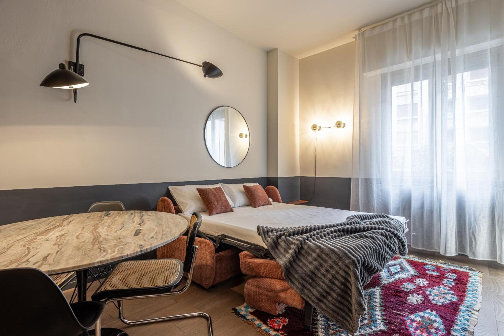 Zuretti Modern Comfort Near Station