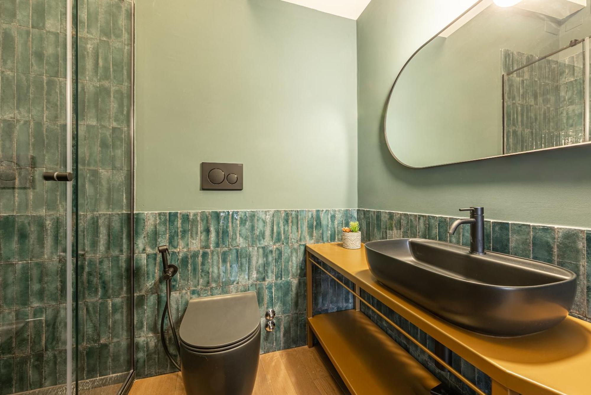 Zuretti Modern Comfort Near Station Milan