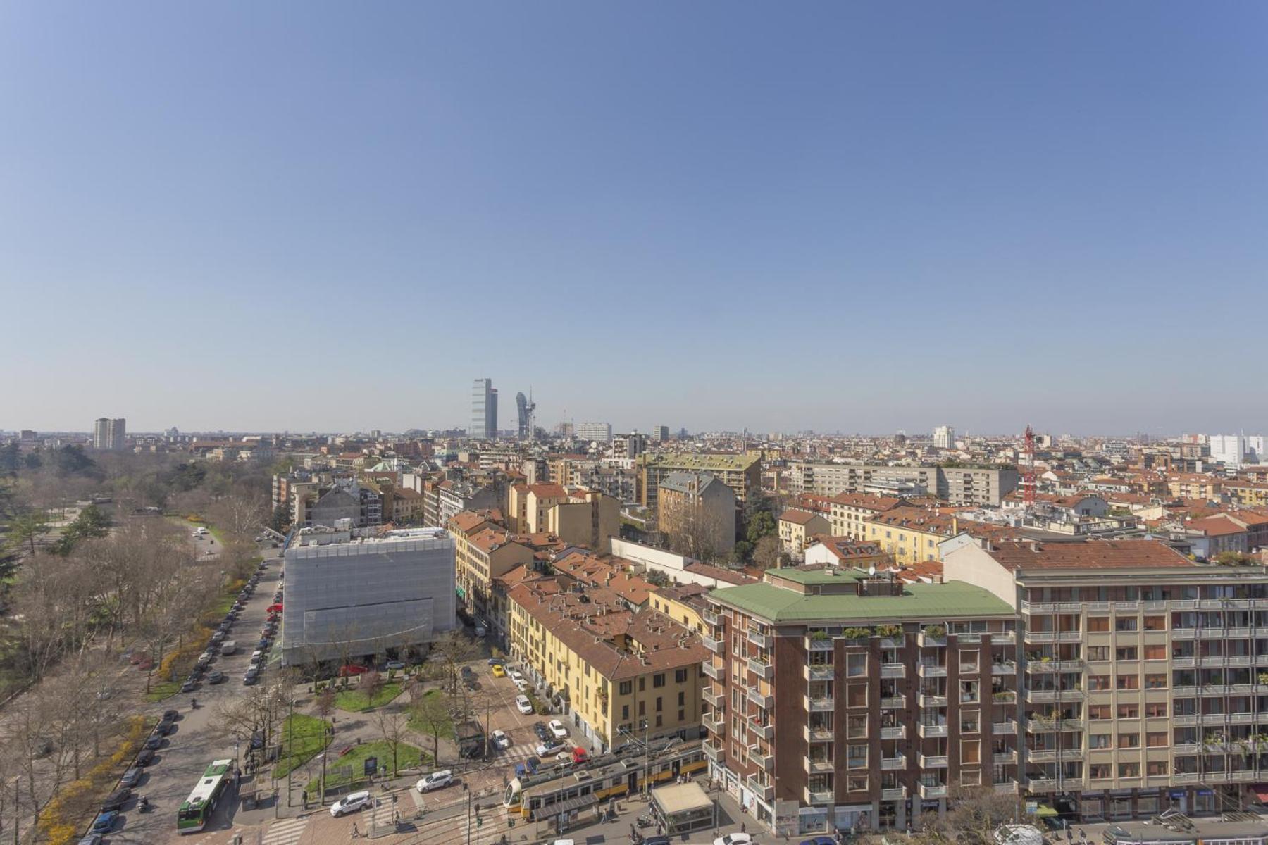Biancamano 13th Floor Skyline View Vith Balcony * Milan