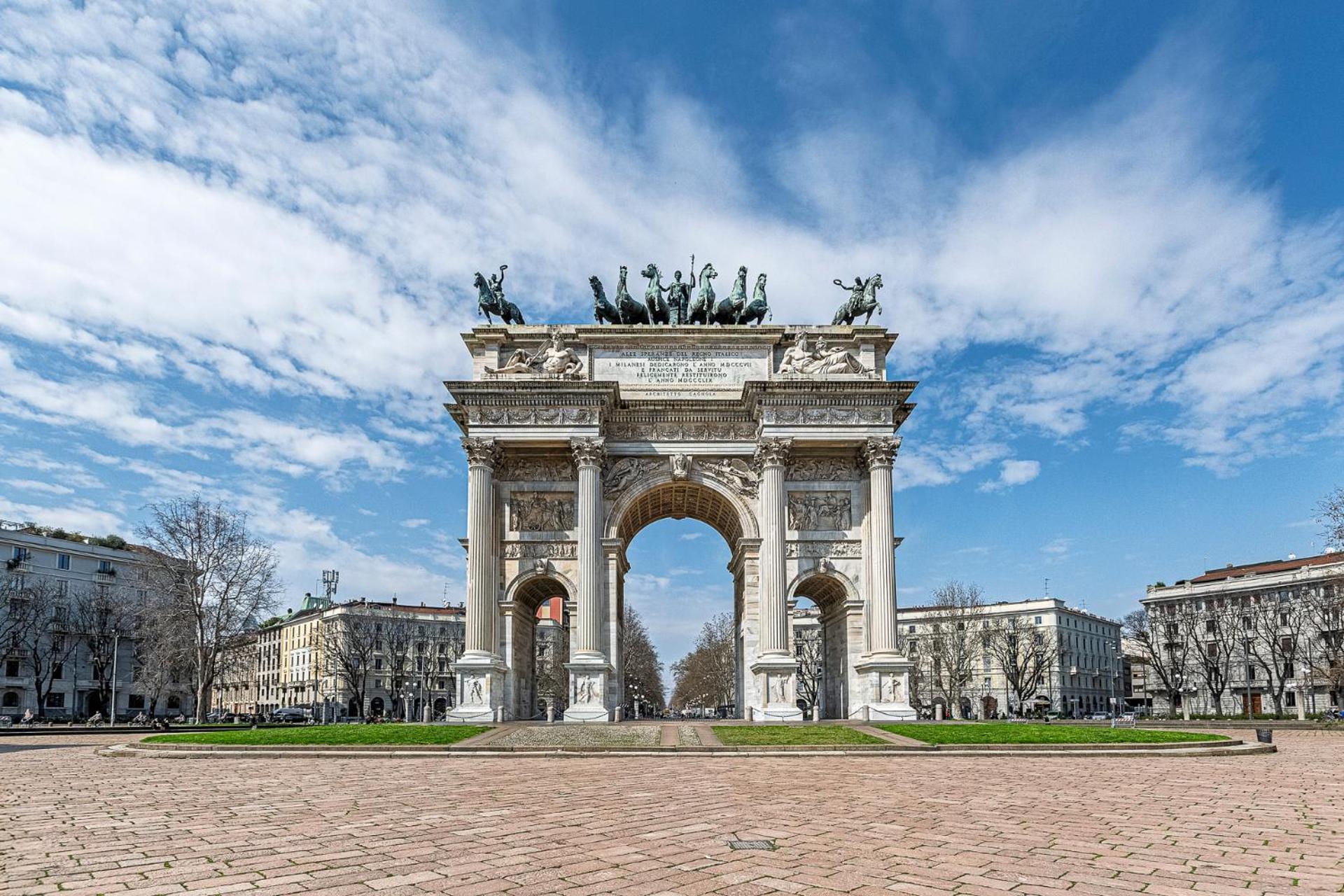 Ampio Trilocale Panoramico Ad Arco Della Pace Apartment