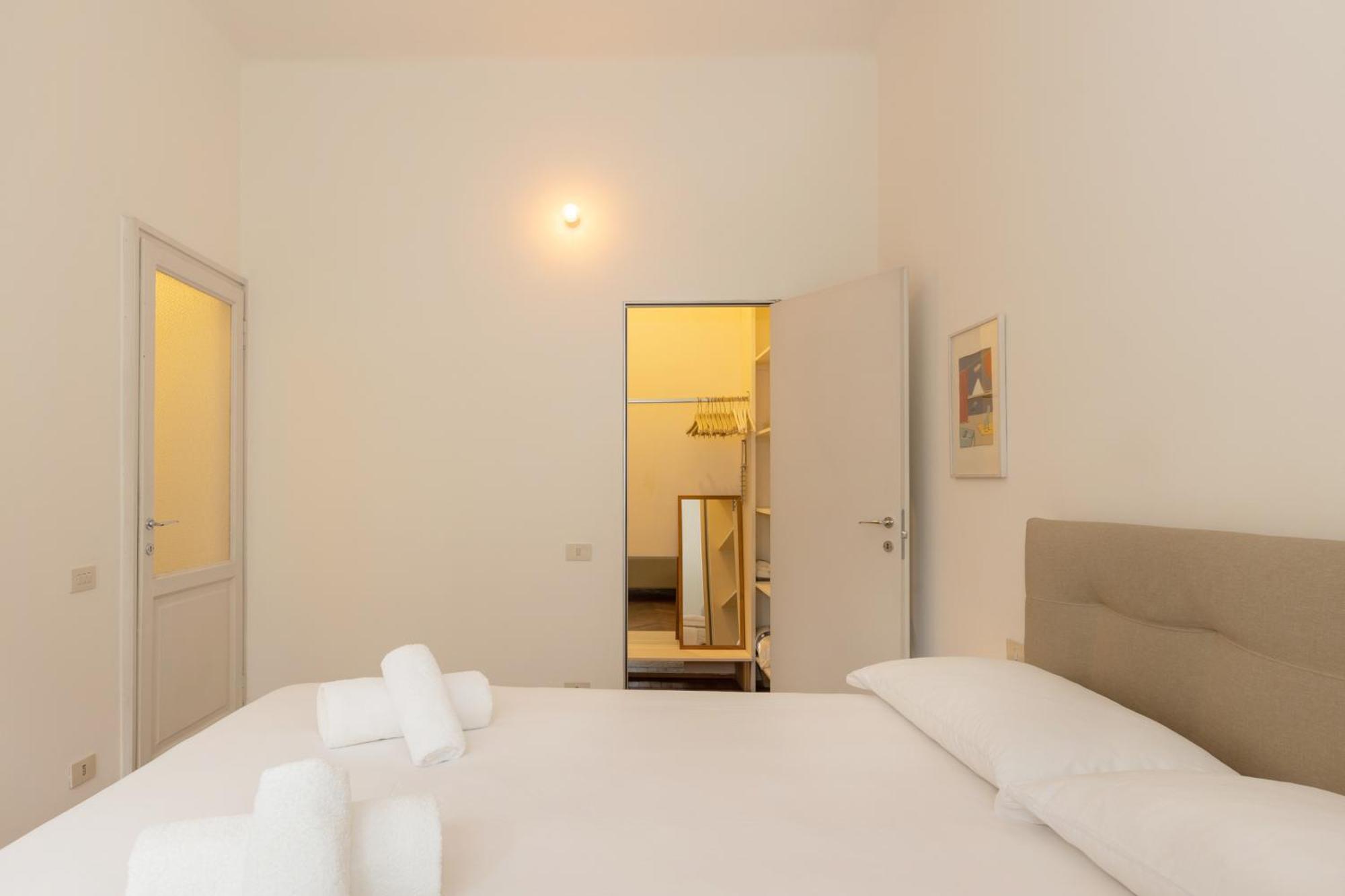 One Bedroom Of Comfort And Style In The Heart Of Apartment Milan
