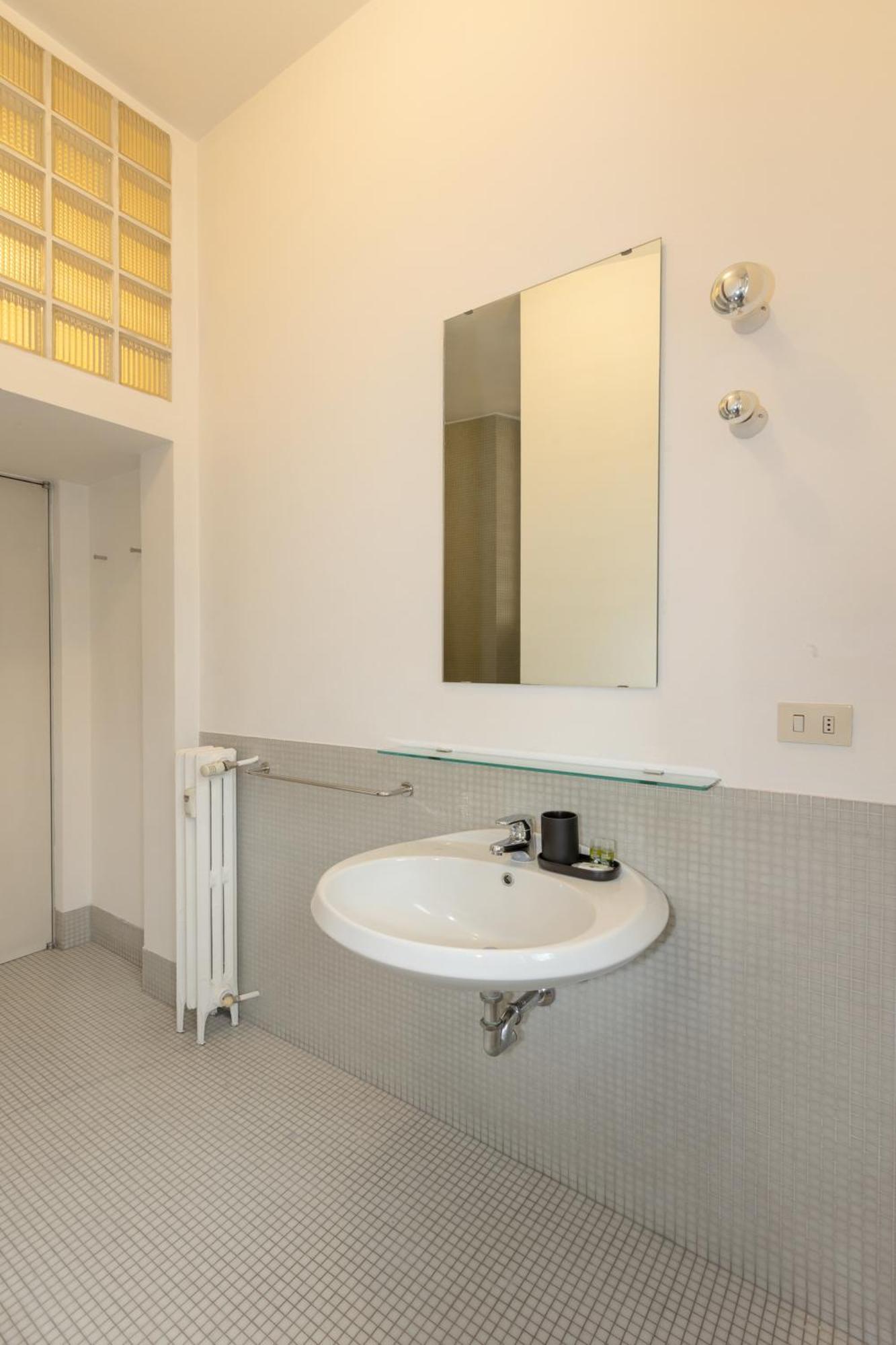 Apartment One Bedroom Of Comfort And Style In The Heart Of Milan