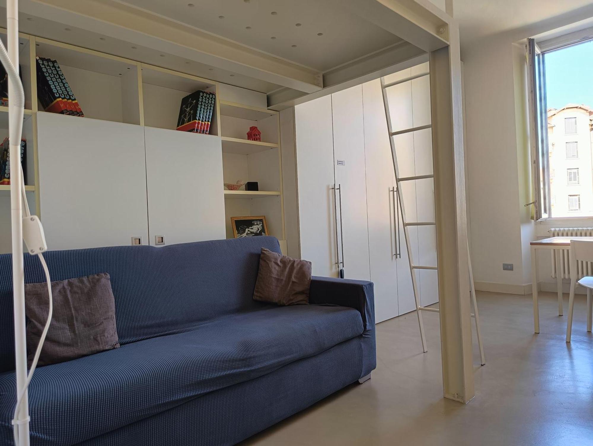Youhosty - Navigli View Apartment