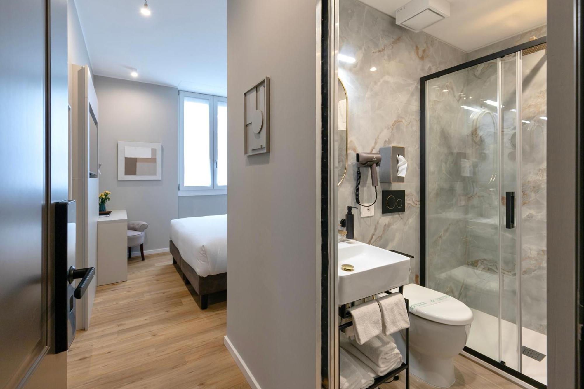 Ah - Duomo Signature Guest house *