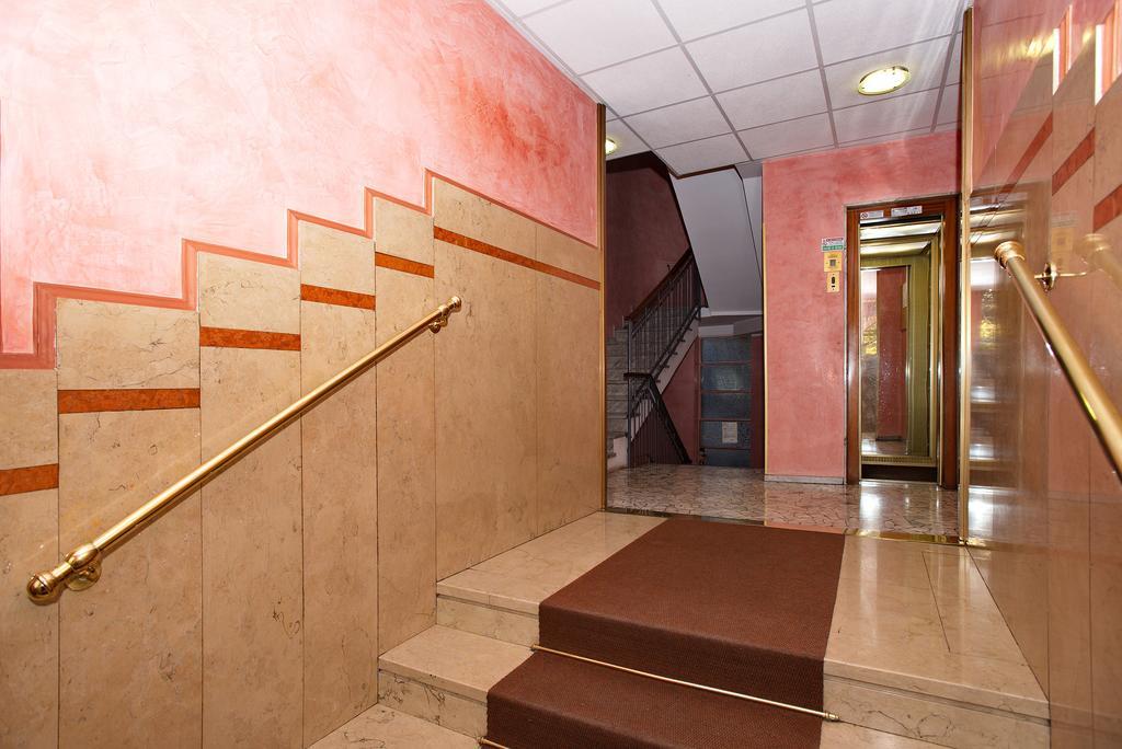 Apartment Skyline In Citta Studi A 1 Minuto Dal Metro Con Terrazzo Wi-fi E Netflix Milan