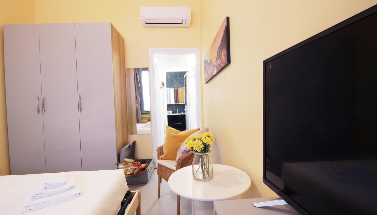 Italianway - San Pietro All'Orto 3 Apartment *