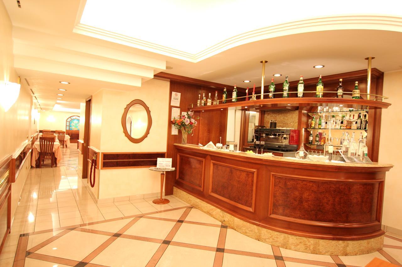 Hotel Mokinba Montebianco Milan