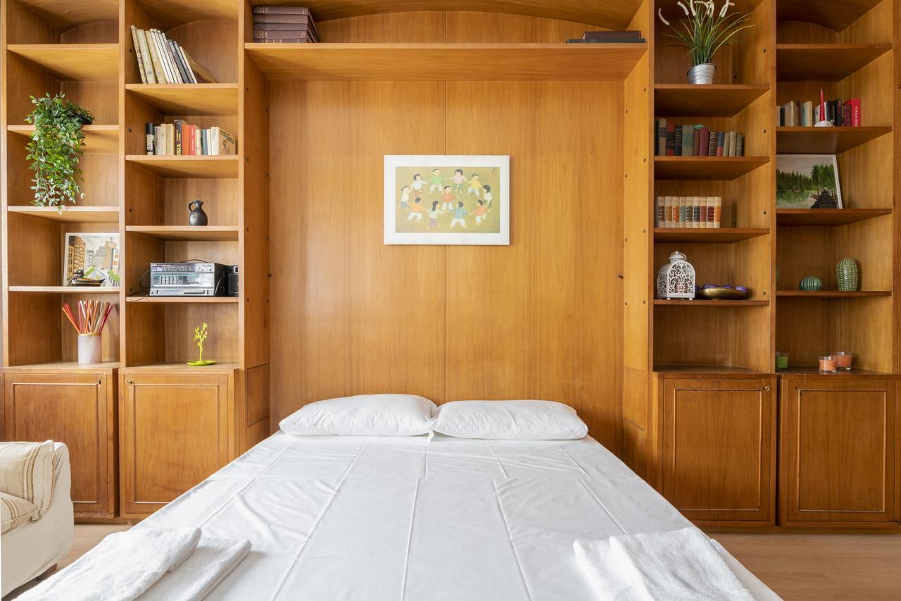 Via San Vincenzo Apartament -by Yoof Apartment Milan