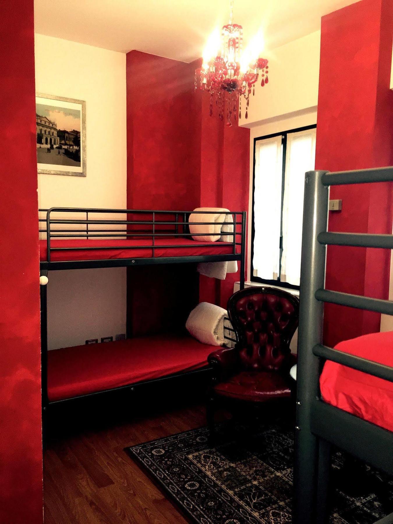 Atmos Luxe Navigli Hostel *