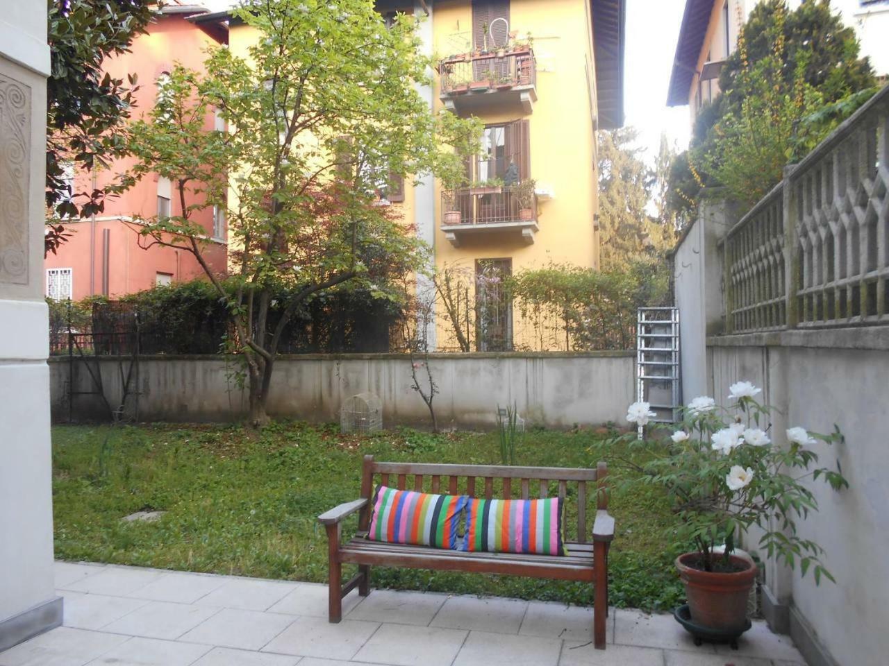 Hintown Charming * Milan