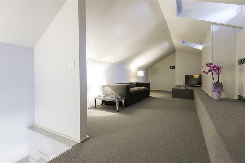 Apartment Rentclass - Adelaide