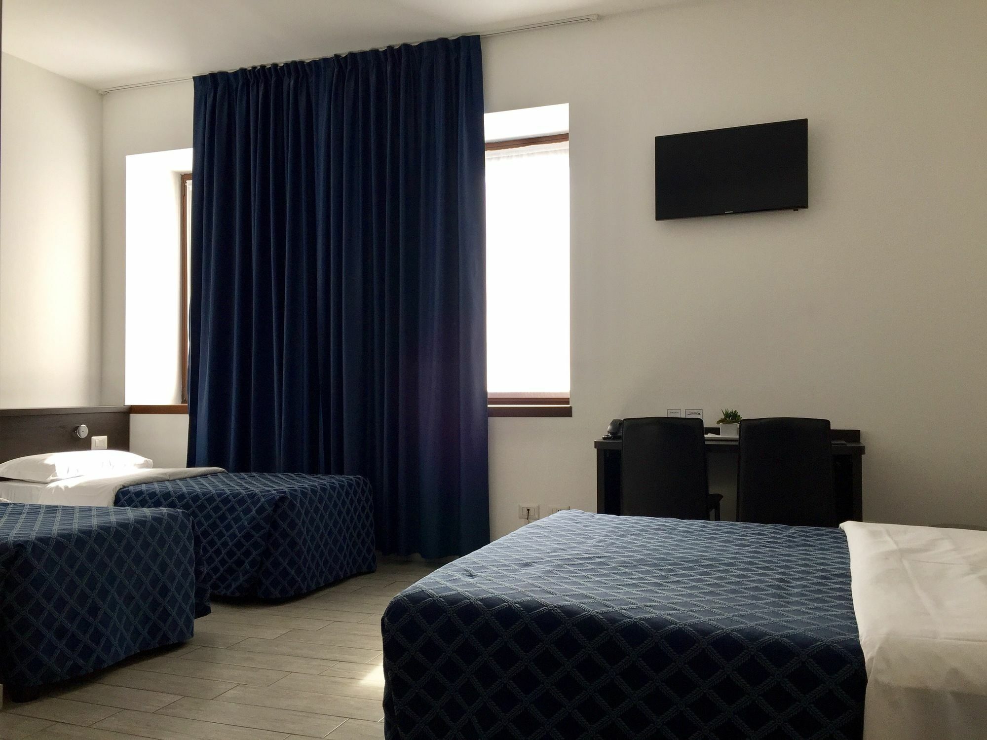 Hotel Esco