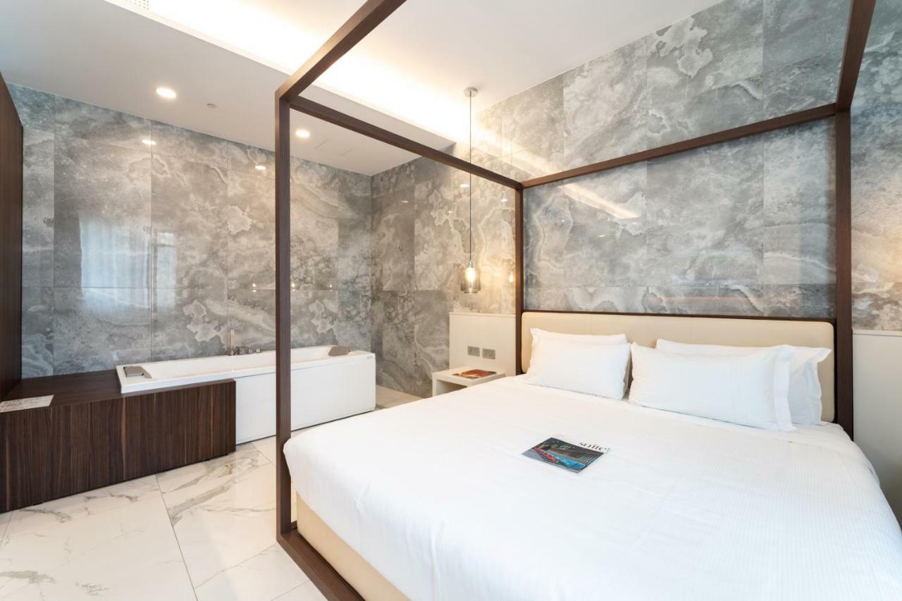 Castello 3* Milan