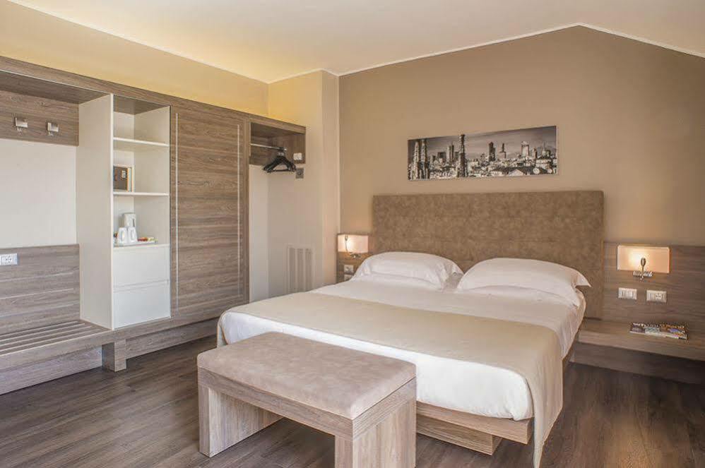 Palazzo Delle Stelline 3* Milan