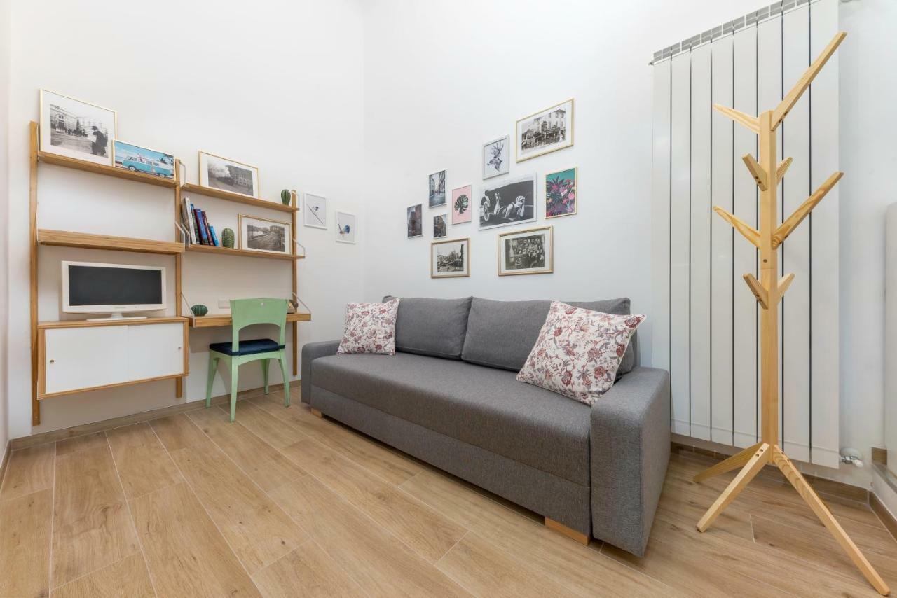 Casa Da Poetica * Milan